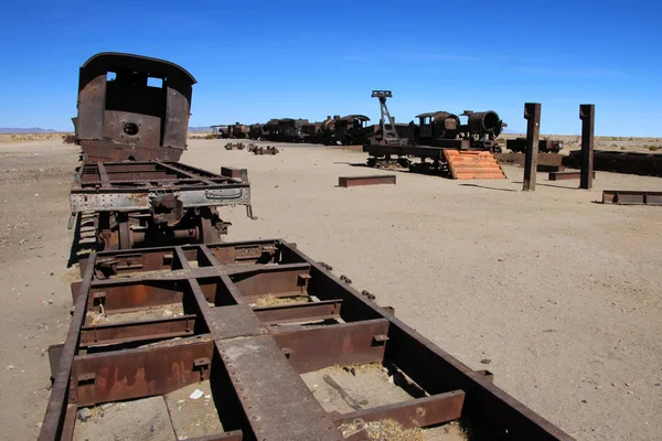 Cemitério Velhos Trens Enferrujados Deserto Uyuni Bolívia — Fotografia de Stock