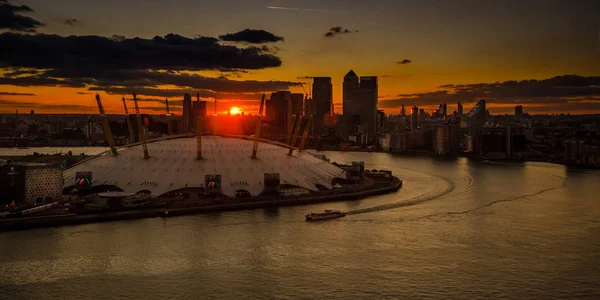 Постановка Сонця Горизонті Лондона Міста — стокове фото