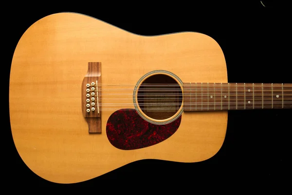 Guitarra Acústica Isolada Fundo Preto — Fotografia de Stock