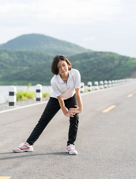 Fitness Och Livsstil Koncept Ung Asiatisk Kvinna Kort Hår Gör — Stockfoto