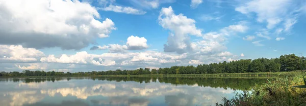 青い空 自然の雲 自然シリーズ — ストック写真