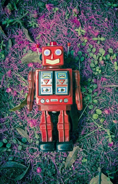 Robot Rojo Vintage Suelo —  Fotos de Stock