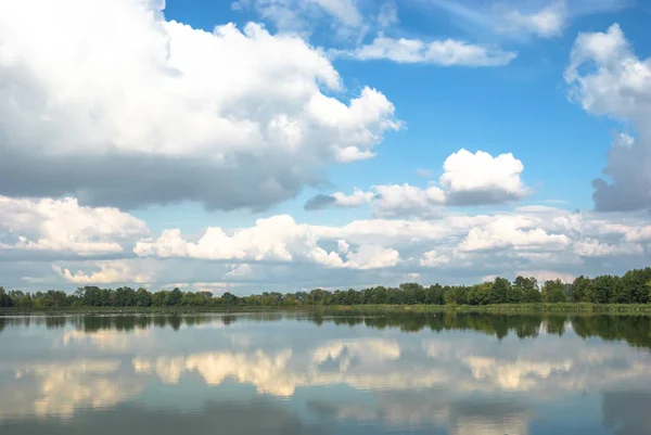 青い空 自然の雲 自然シリーズ — ストック写真