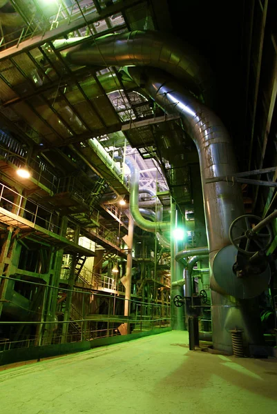 Обладнання Кабелі Труби Знайдені Всередині Сучасної Промислової Електростанції — стокове фото