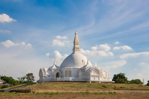 Wat Bueng Latthiwan Chiesa Bianca Fatto Estetica Contemporanea Ayutthaya Thailandia — Foto Stock