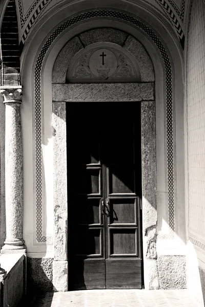 Двері Італії Старе Дерево Традиційна Текстура Цвяха — стокове фото