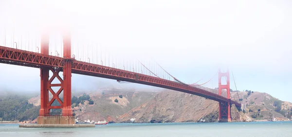 Golden Gate Bridge San Francisco Usa Giorno Nebbioso — Foto Stock