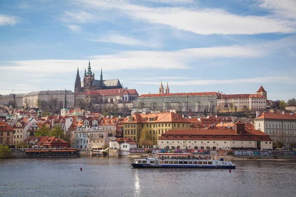 Vista Sobre Rio Vltava Para Castelo Praga — Fotografia de Stock