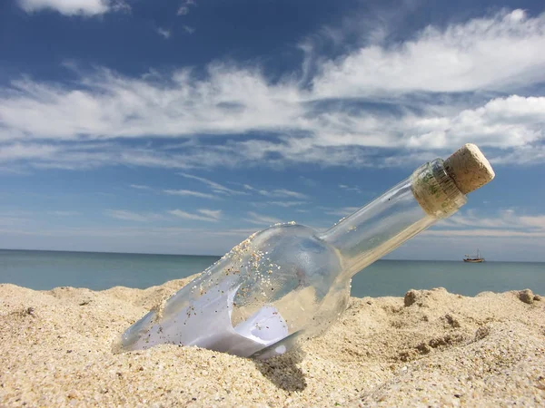 Message Bottle Sandy Beach — Stock Photo, Image