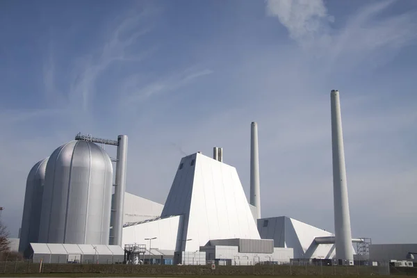 Futurystyczna Elektrownia Która Wygląda Jak Nuklearna Facellity — Zdjęcie stockowe