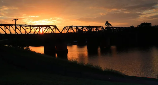 Coucher Soleil Silhouettes Nepean River Penrith Avec Vue Sur Historique — Photo