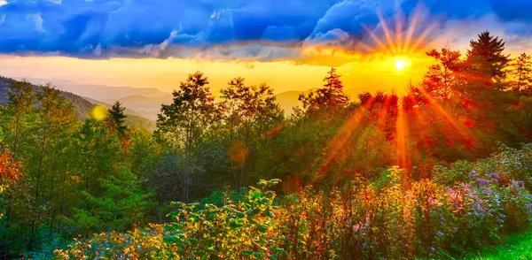 Blue Ridge Parkway Sensommaren Appalacherna Solnedgång Västra Natursköna Landskapet Semestermål — Stockfoto