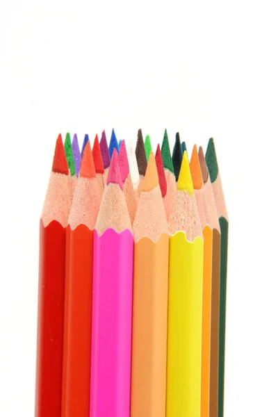 Lápices Color Aislados Afilados Sobre Fondo Blanco Con Espacio Copia — Foto de Stock