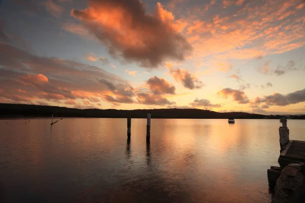 Vackra Bensville Sunsetover Ostron Gårdarna Ligger Central Coast Nsw Australien — Stockfoto