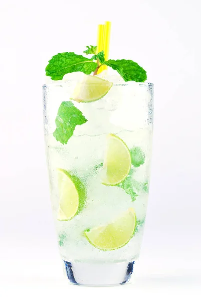 Mojito Trozos Lima Hojas Menta Con Hielo Ron —  Fotos de Stock