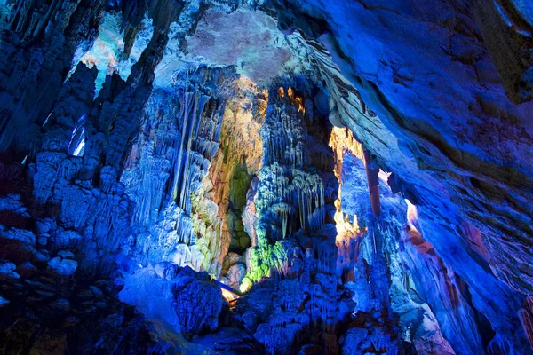 Image Stalactite Stalagmite Formations All Lighted Reed Flute Cave Guilin — Stock Photo, Image