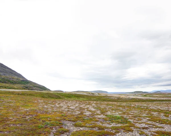Βόρειο Τοπίο Νορβηγικά Φιόρδ Βουνά Και Ακτή Βρύο — Φωτογραφία Αρχείου