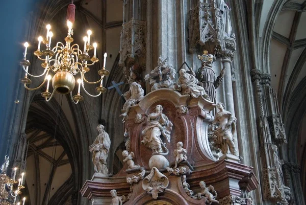 ウィーン内部の聖スティーブン教会 — ストック写真