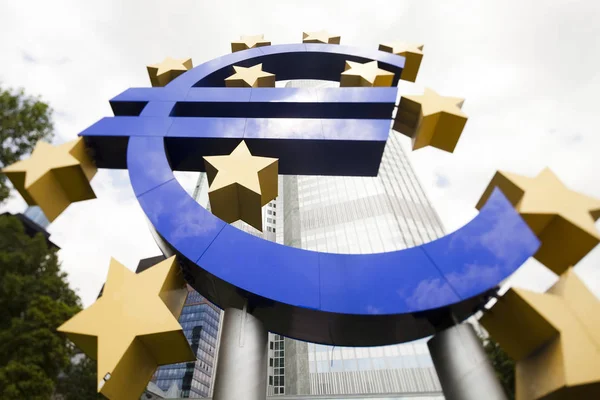 Simbolo Dell Euro Nella Banca Centrale Europea Francoforte — Foto Stock