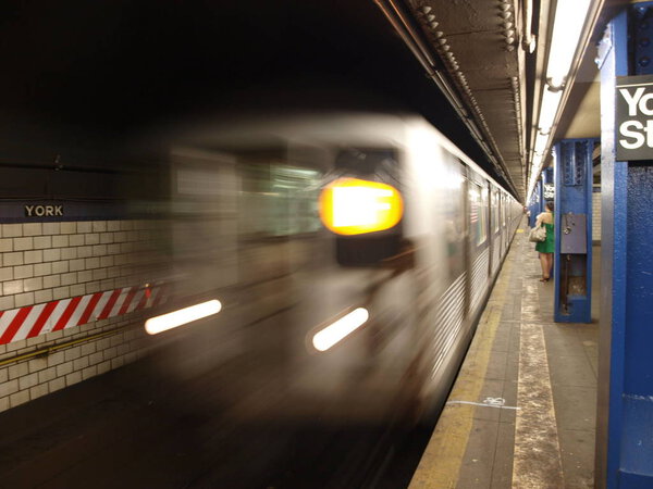 Можете Увидеть Один Поездов Метро Нью Йорка Стоковая Картинка