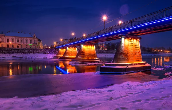 Мост Через Реку Ночью Красивый Городской Пейзаж Старого Европейского Города — стоковое фото
