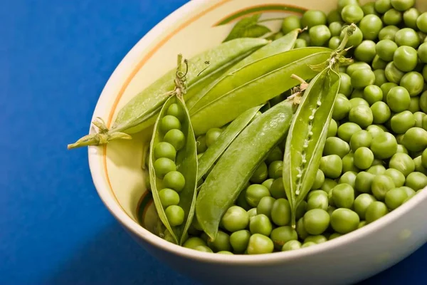 Vegetable Theme Pea Pod Bowl — Stock Photo, Image