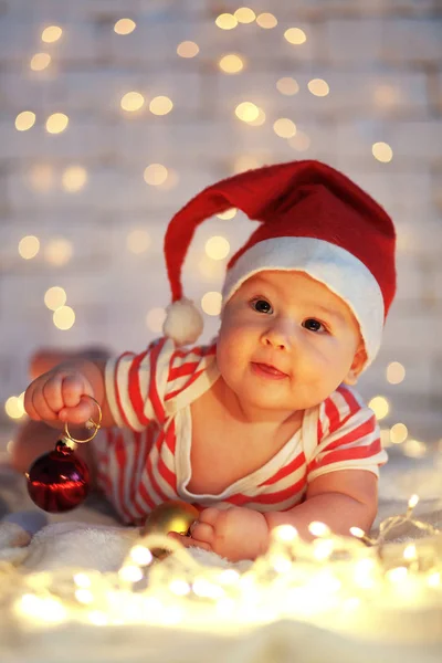 Primera Navidad Del Bebé Retrato Sobre Luces Fiesta —  Fotos de Stock