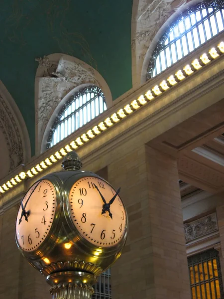 Den Gamla Klockan Mitten Grand Central Station New York City — Stock fotografie