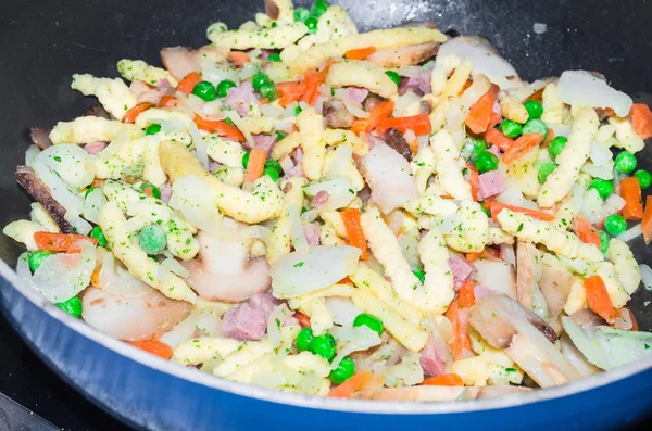 Fideos Sartén Cerca — Foto de Stock