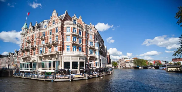 Jednym Najpiękniejszych Budynków Amsterdamie — Zdjęcie stockowe