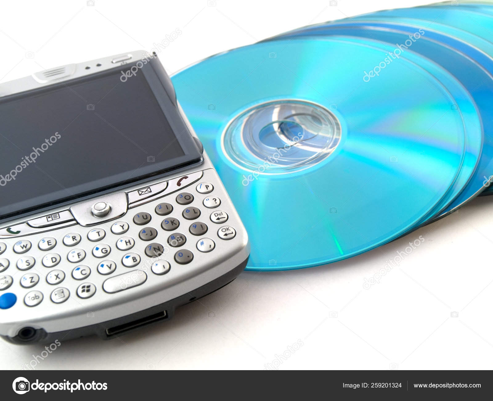 Dvd Кпк Мобильного Телефона Белом Фоне Стоковое Фото ©YAYImages.