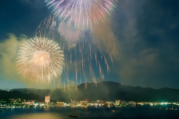 일본의 호수에서 열리는 축제에서 — 스톡 사진