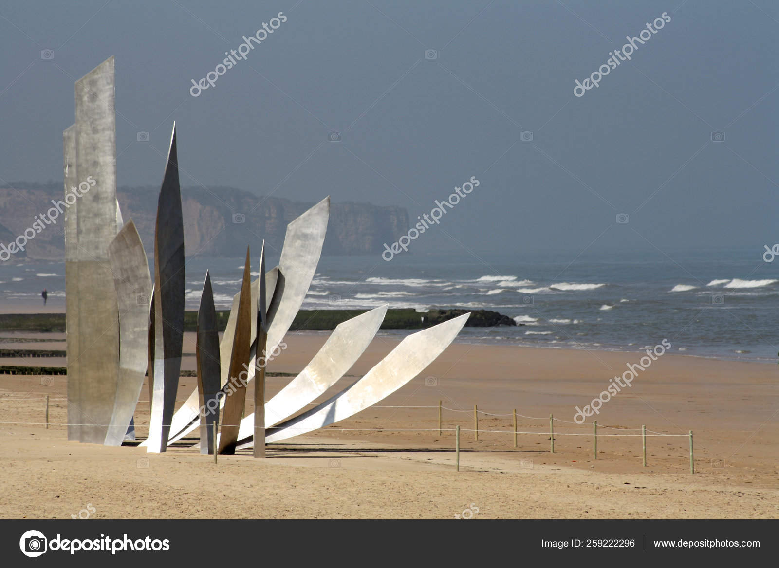 Sculptures Les Braves Omaha Beach Saint Laurent Sur Mer