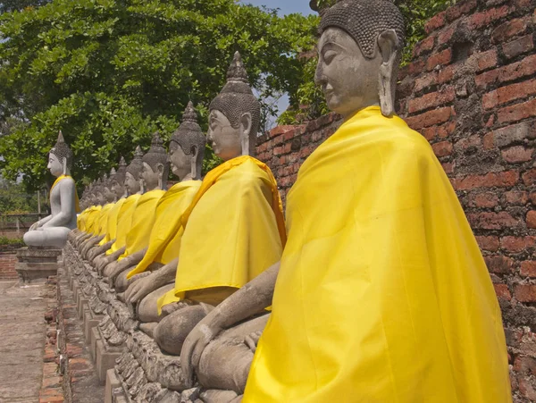 Fila Buddha Presso Sito Patrimonio Mondiale Dell Unesco Ayuthaya Thailandia — Foto Stock