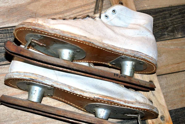 Выставке Представлены Винтажные Ботинки Катания Коньках — стоковое фото