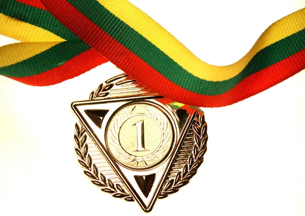Золотая Медаль Первом Месте Вместе Флагом Литвы — стоковое фото