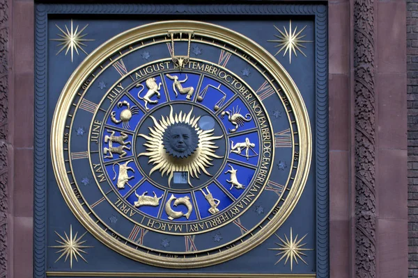 Αστρολογικό Ρολόι Στην Πόλη Του Λονδίνου — Φωτογραφία Αρχείου