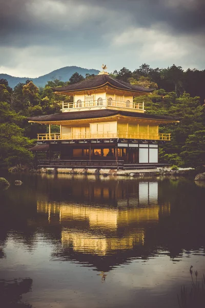 Αλλιώς Kinkaku Περίπτερο Χρυσό Ναό Στο Κιότο Της Ιαπωνίας — Φωτογραφία Αρχείου