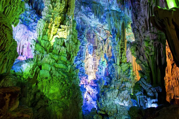 Image Stalactite Stalagmite Formations All Lighted Reed Flute Cave Guilin — Stock Photo, Image