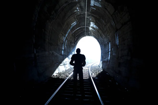 Utgång Från Darknes Ljus Slutet Tunneln — Stockfoto