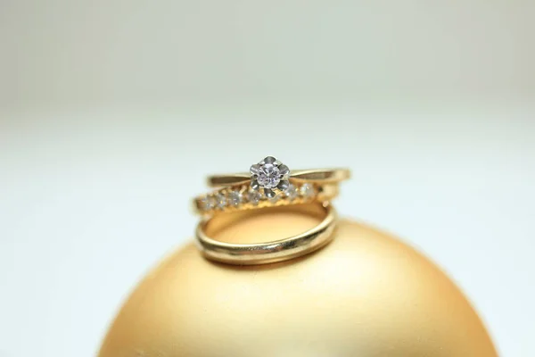 Wedding Set Yellow Gold Solitaire Engagement Ring Diamond Anniversary Band — Stock Photo, Image