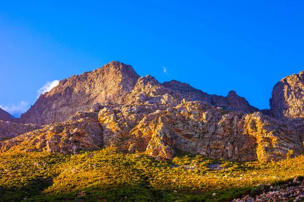 Acantilados Anaranjados Contra Cielo Azul Afirca Del Sur — Foto de Stock