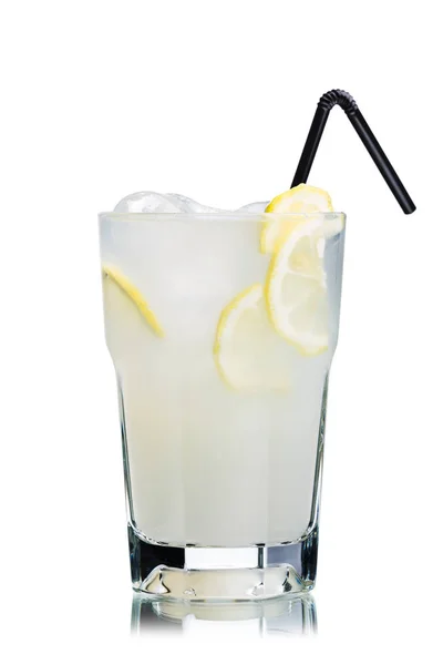 Lemonad Highball Med Citronskivor Och Svart Halm — Stockfoto