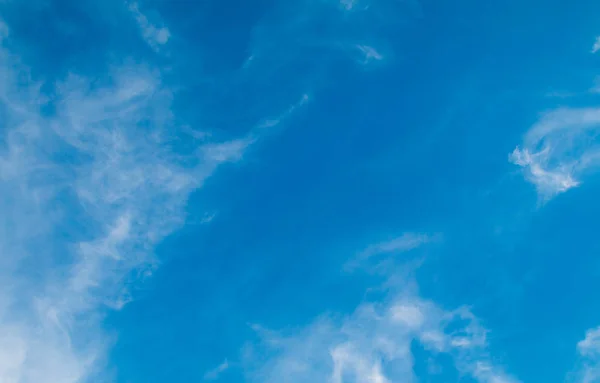 Céu Azul Bonito Com Nuvem — Fotografia de Stock