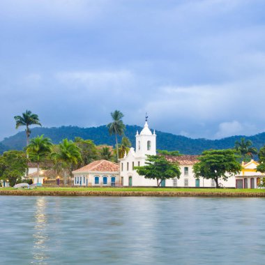 Paraty (or Parati) is a preserved Portuguese colonial  clipart