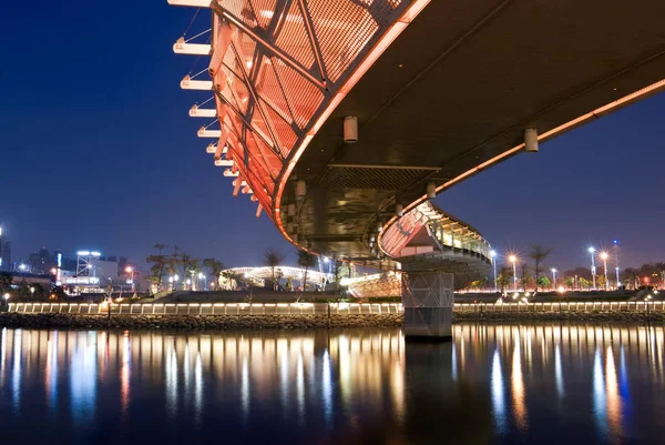 Noite Cidade Com Ponte Colorida Kaohsiung Taiwan — Fotografia de Stock