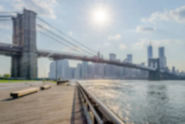 Der Defokussierte Hintergrund Der Bachklyn Brücke New York City Absichtlich — Stockfoto