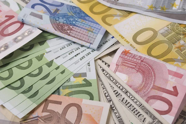 様々な紙幣ユーロとドル紙幣 — ストック写真