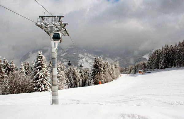 Impianti Risalita Nelle Alpi Svizzere — Foto Stock