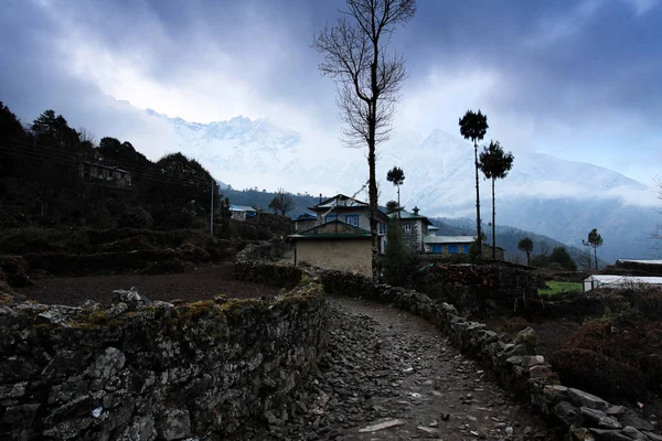 Σύννεφα Στα Ιμαλάια Όρη Χωριό Koshigaun Νεπάλ — Φωτογραφία Αρχείου